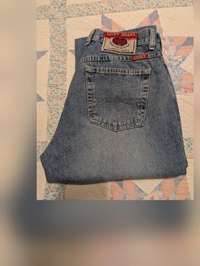Vintage Lucky Brand Light Blue Denim Jeans with Red Logo Tabs Size 30x31